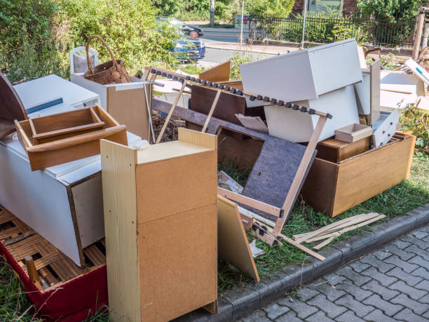 Best Basement Cleanout Services  in Markesan, WI