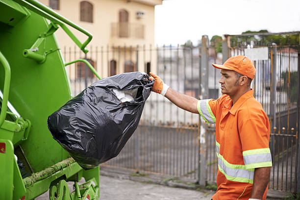 Best Construction Debris Removal  in Markesan, WI
